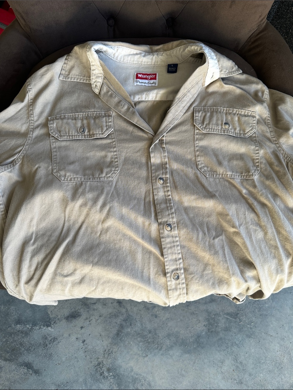 Wrangler Beige Cream Long-Sleeve Button-Down Work Shirt